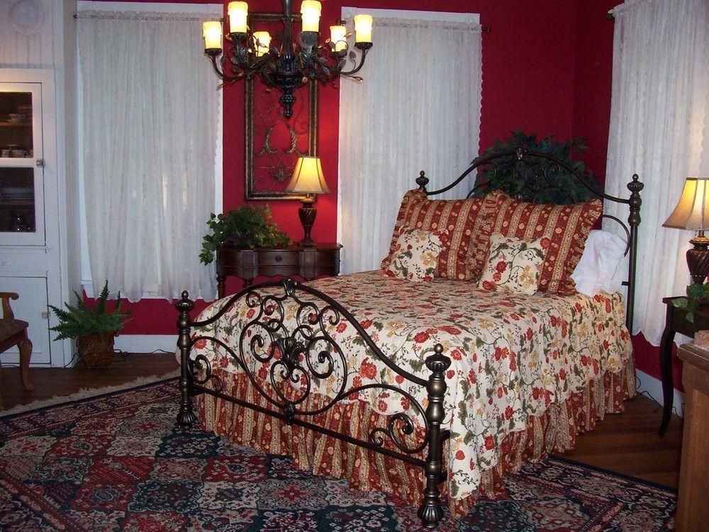Carriage House Fredericksburg Bed and Breakfast Exterior foto